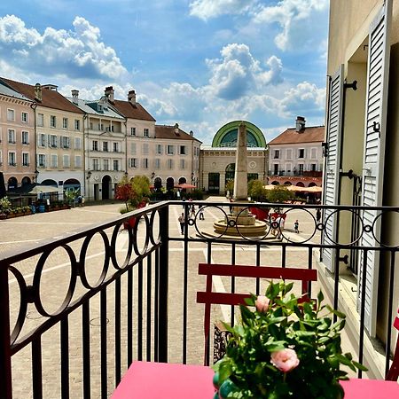 Appt Vue Place De Toscane - 4Min Disneyland-Paris セリ エクステリア 写真