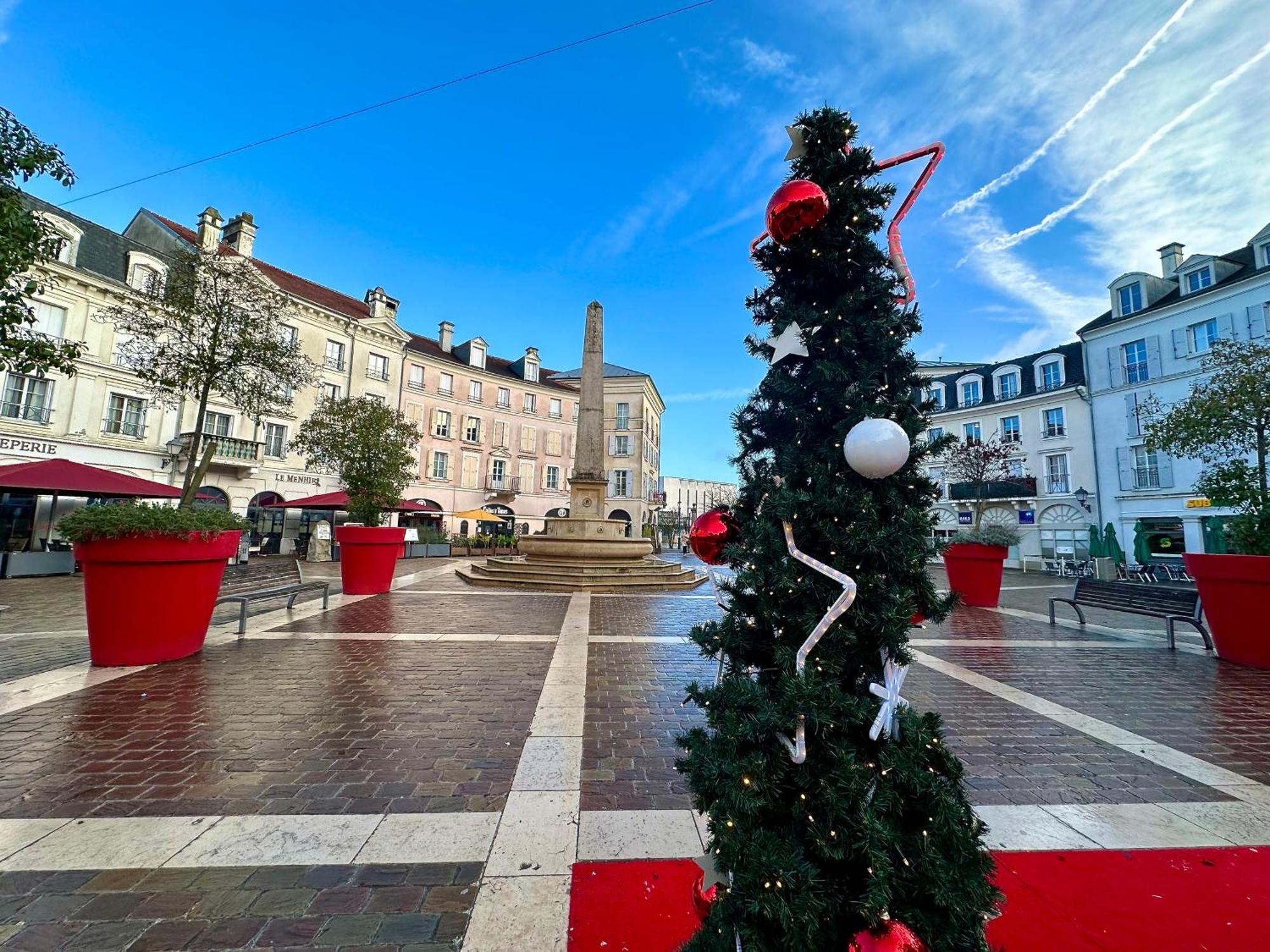 Appt Vue Place De Toscane - 4Min Disneyland-Paris セリ エクステリア 写真
