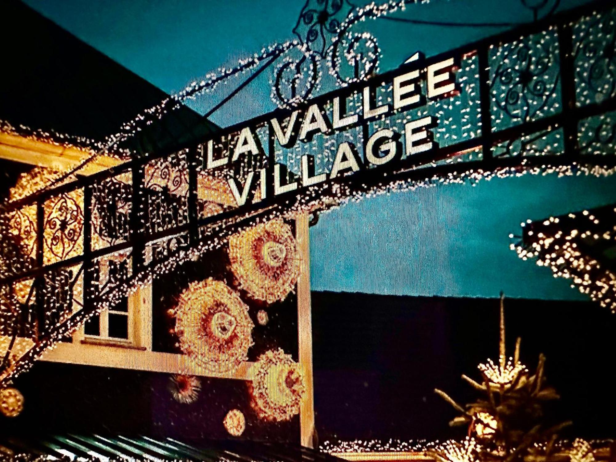 Appt Vue Place De Toscane - 4Min Disneyland-Paris セリ エクステリア 写真